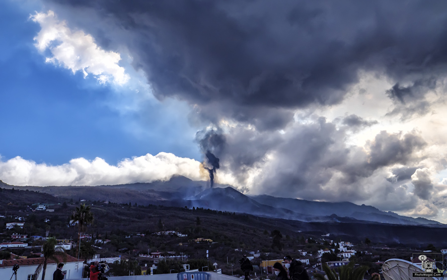 Visitando el volcán Sin Nombre de  Cumbre Vieja con mis cámaras Lumix.