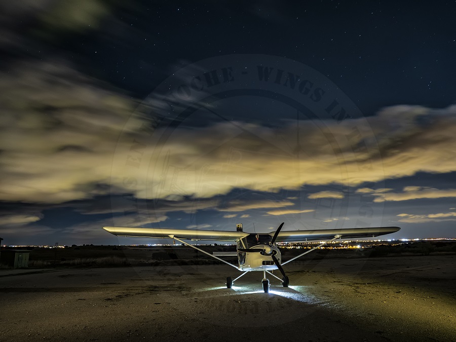 Taller de Fotografía Aeronáutica Nocturna en el Aeródromo de Villanueva del Pardillo